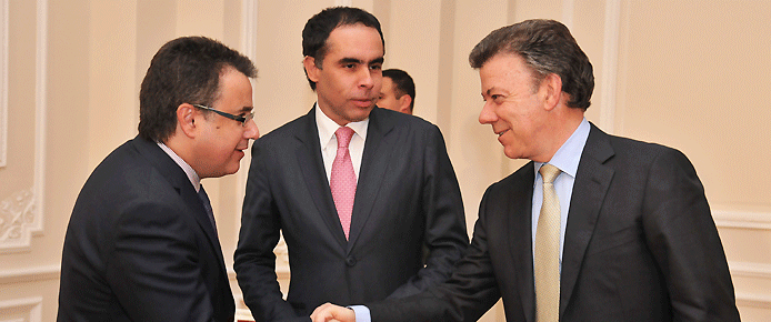 congreso-leymaternidad-ministro.gif