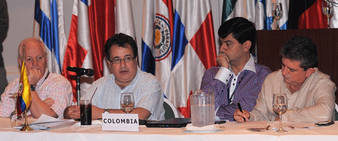 ministro-cartagena-nov-11.gif
