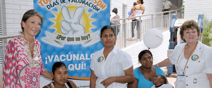 primera-dama-vacunacion-abr-15-12.gif